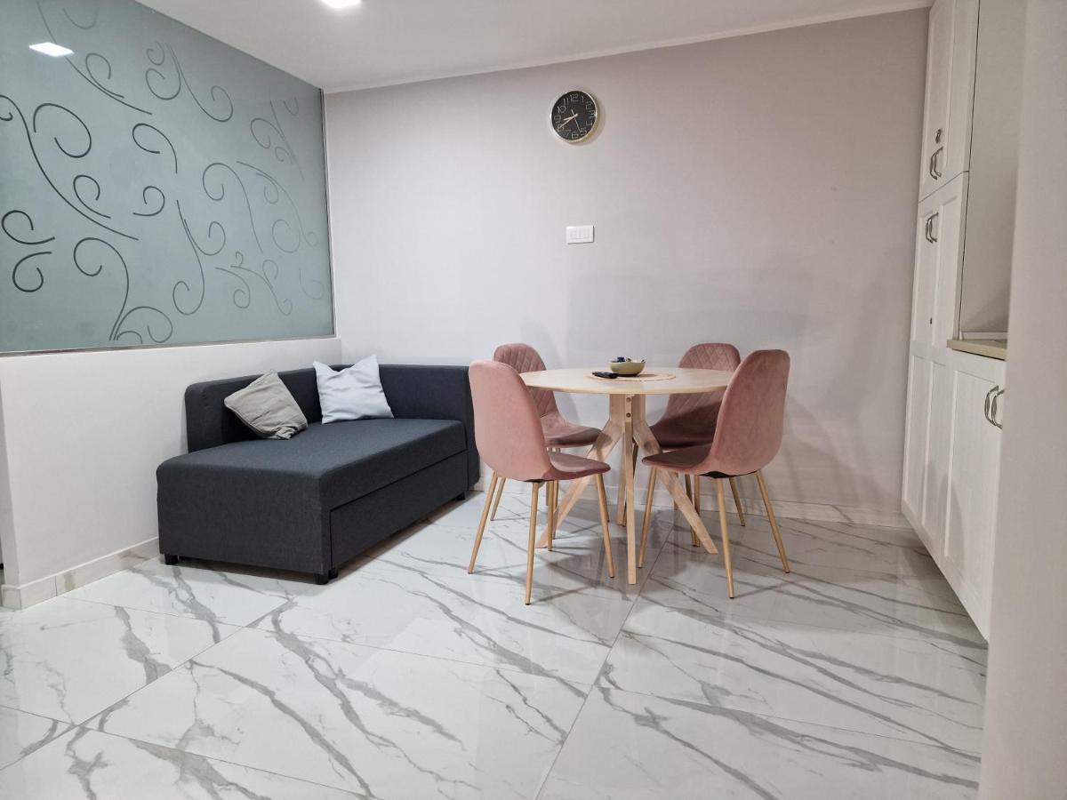 Megaride House Apartment เนเปิลส์ ภายนอก รูปภาพ