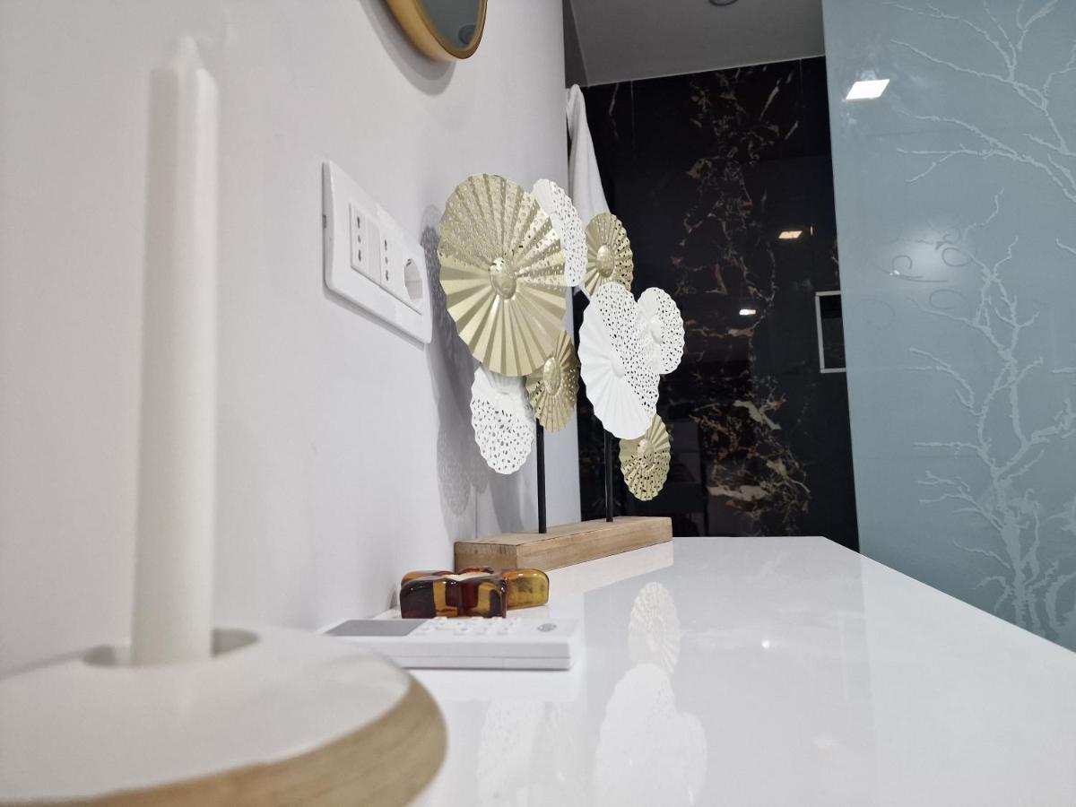 Megaride House Apartment เนเปิลส์ ภายนอก รูปภาพ