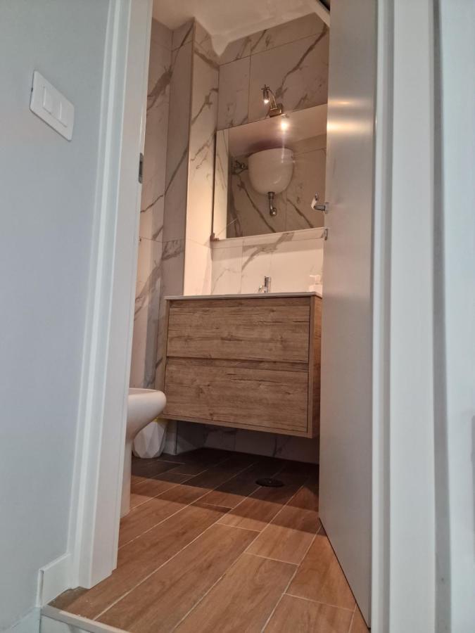 Megaride House Apartment เนเปิลส์ ภายนอก รูปภาพ